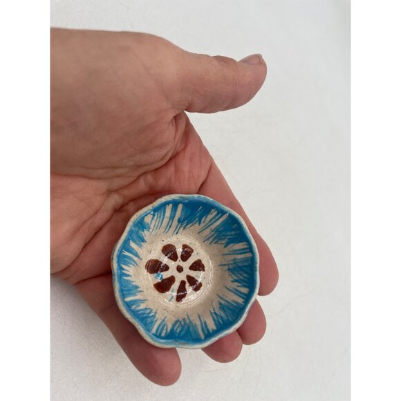 Handcrafted Vintage Ceramic Trinket Dishes Floral Design Scalloped Edge 2.25x1" - Picture 4 of 8